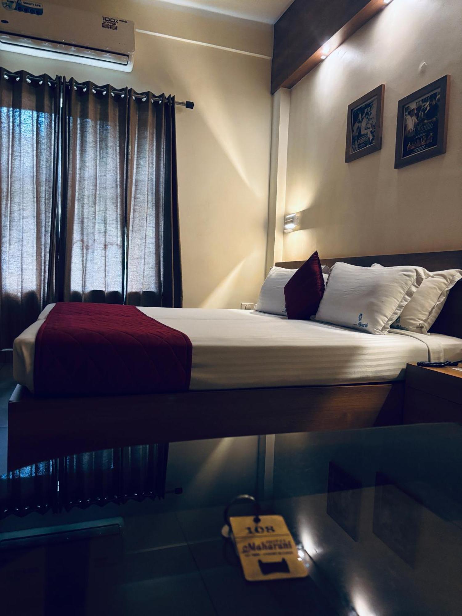 Maharani Hotel Calicut Eksteriør billede