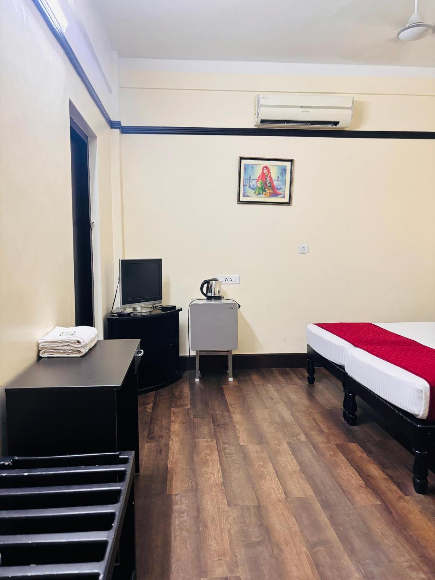 Maharani Hotel Calicut Eksteriør billede