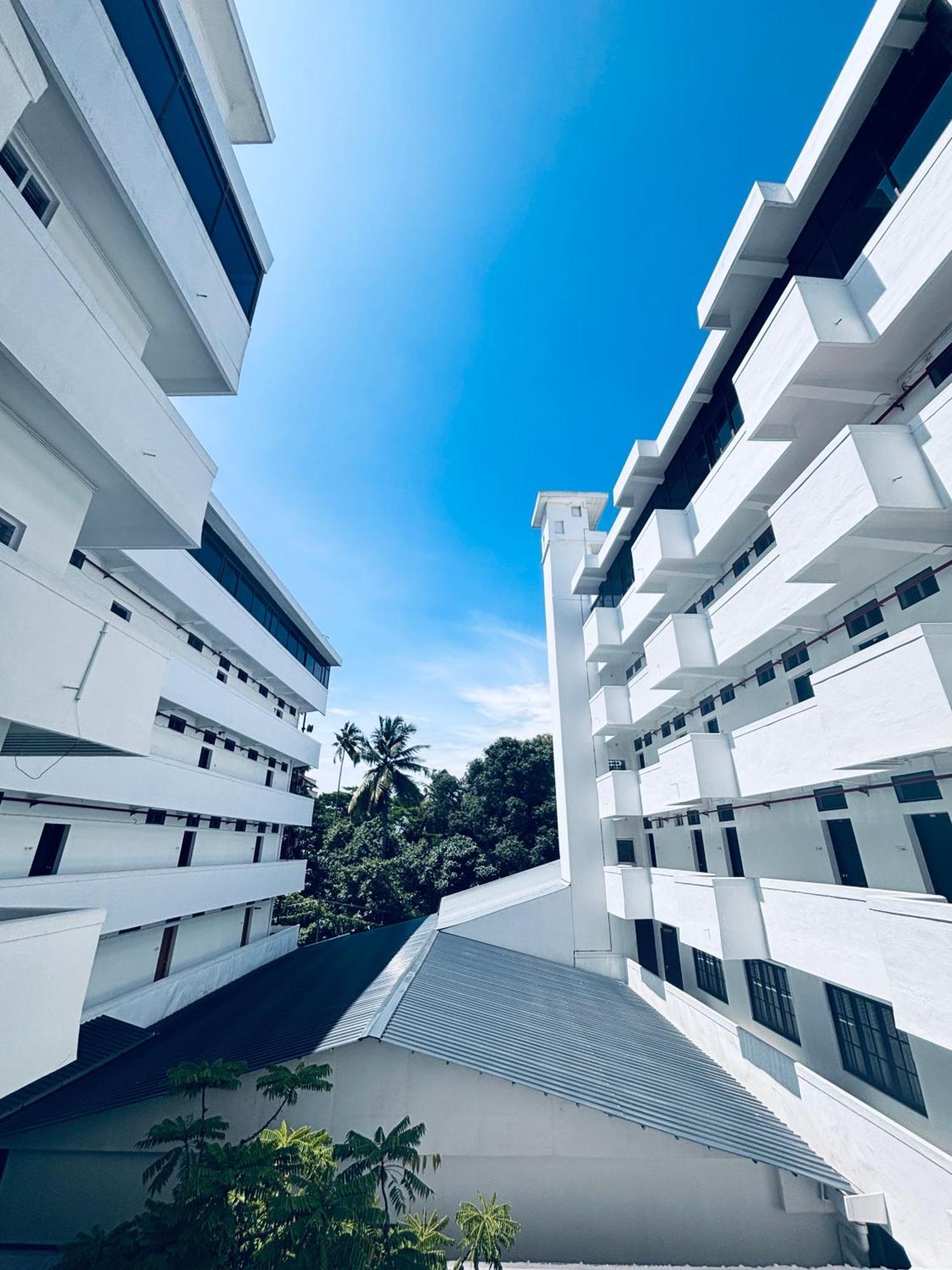 Maharani Hotel Calicut Eksteriør billede