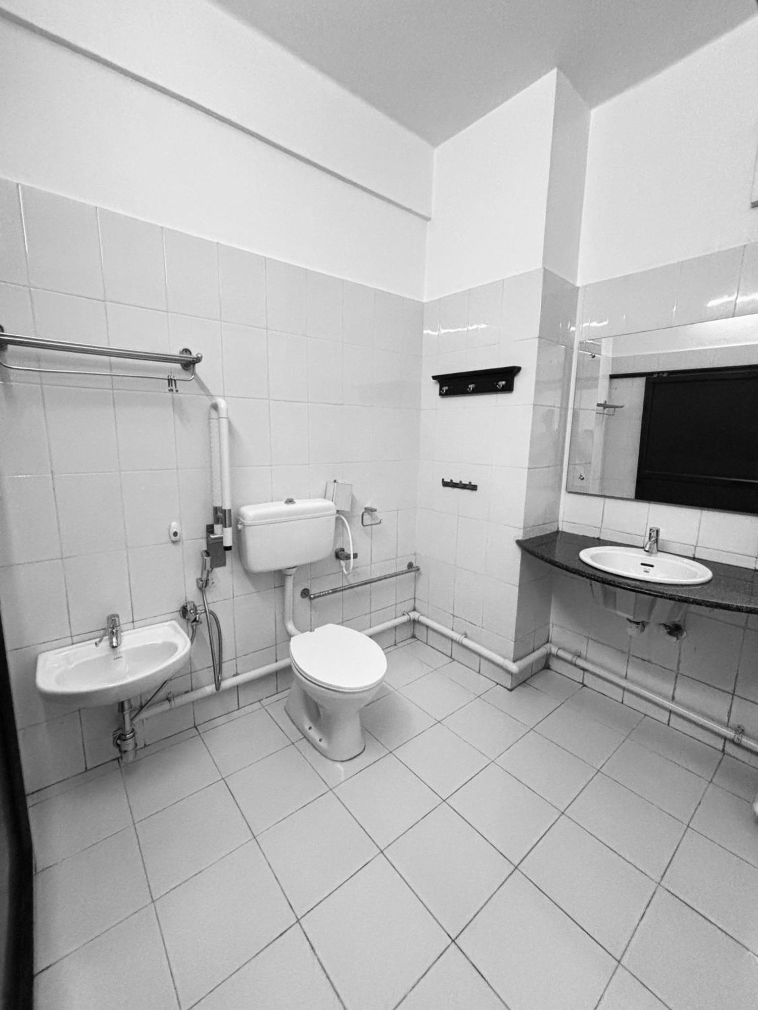 Maharani Hotel Calicut Eksteriør billede