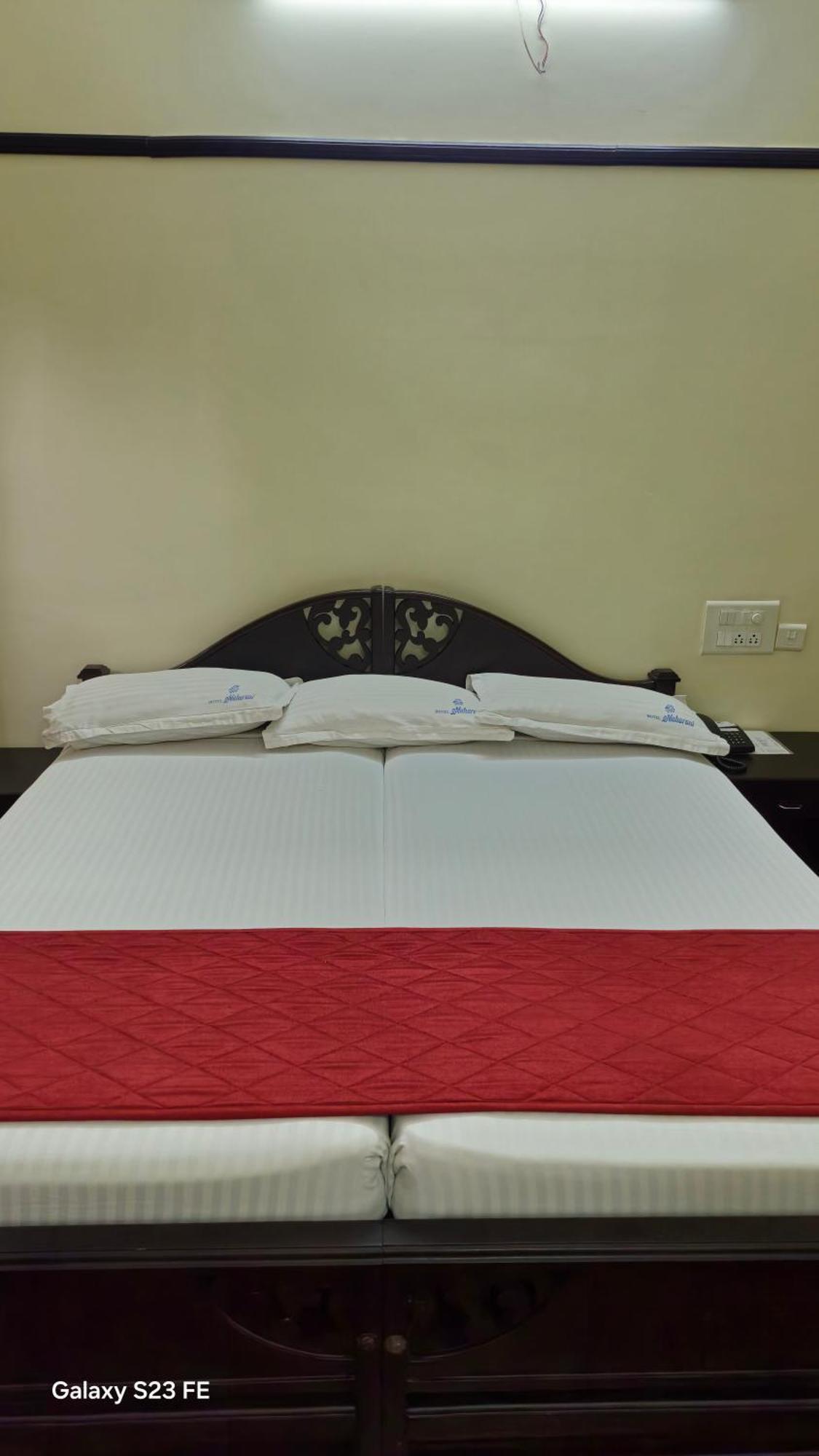 Maharani Hotel Calicut Eksteriør billede